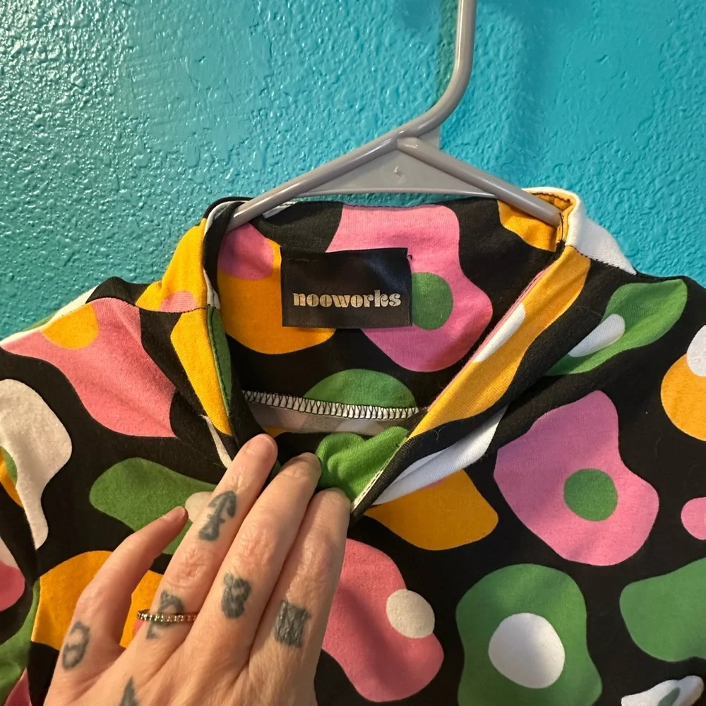 NOOWORKS XS Eggs DEMI dress - column dress, long sleeves, mid calf - Picture 2 of 6